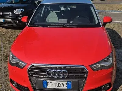 Usata Audi A1 90 CV (66 kW) 2013 Rosso Utilitaria