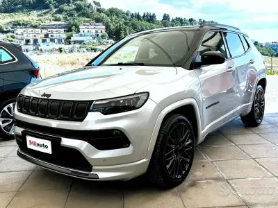 Usata Jeep Compass 131 CV (96 kW) 2021 Argento SUV