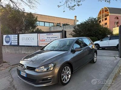 Second-hand VW Golf VII Comfortline 105 CP (77 kW) 2014 Maro Berlinǎ