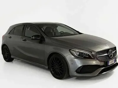Usata Mercedes A250 218 CV (160 kW) 2016 Grigio Utilitaria