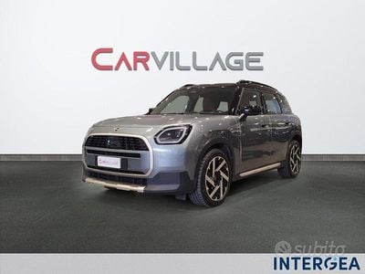Usata Mini Countryman Favoured 163 CV (119 kW) 2024 Verde SUV