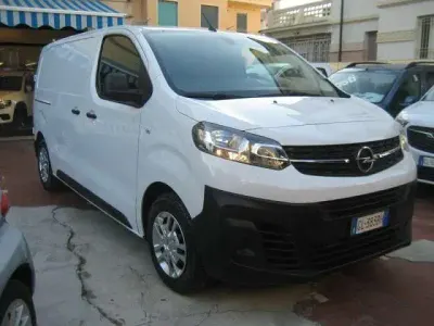 Usata Opel Vivaro-e Combi Enjoy 120 CV (88 kW) 2022 Bianco Monovolume