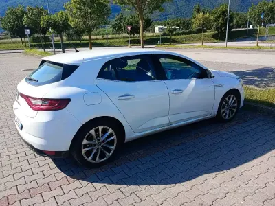 Usata Renault Mégane 116 CV (85 kW) 2019 Bianco Berlina