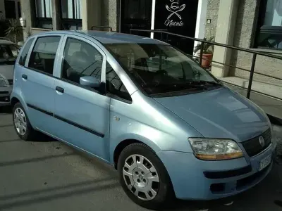 Usata Fiat Idea 69 CV (50 kW) 2005 Blu Monovolume