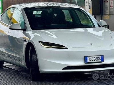 Bianco Usata 2023 Tesla Model 3 RWD Berlina | 27.000 € (Buon prezzo)