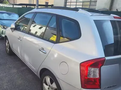 Usata Kia Carens 145 CV (106 kW) 2008 Monovolume
