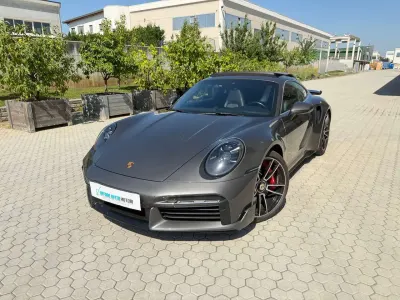 Usata Porsche 992 581 CV (427 kW) 2021 Grigio agata metallizzato Coupé