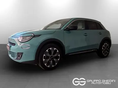 Usata Fiat 600 La Prima 110 CV (80 kW) 2025 Azzurro cielo d'italia SUV