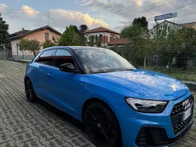 Usata Audi A1 S-Line 110 CV (80 kW) 2023 Bluazzurro SUV