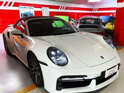 Usata Porsche 911 581 CV (427 kW) 2021 Bianco Cabrio