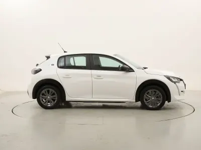 Usata Peugeot e-208