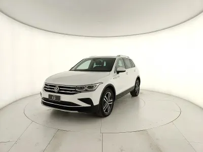 Usata VW Tiguan Elegance 150 CV (110 kW) 2023 Bianco SUV