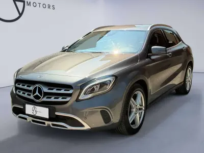 Begagnad Mercedes GLA200 136 HK (100 kW) 2018 Grå SUV