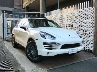 Usata Porsche Cayenne 239 CV (175 kW) 2010 Sand white met. SUV