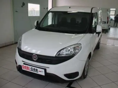 Usata Fiat Doblò 105 CV (77 kW) 2017 Bianco Monovolume