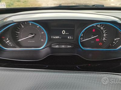 Grigio Usata 2016 Peugeot 2008 Allure SUV | 11.000 € (Buon prezzo)