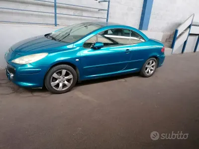 Usata Peugeot 307 CC 136 CV (100 kW) 2006 Nero Cabrio
