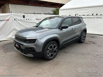 Usata Jeep Avenger Summit 101 CV (74 kW) 2024 Grigio SUV