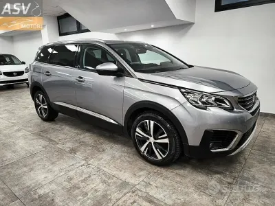 Occasion Peugeot 5008 Allure 120 ch (88 kW) 2019 Gris SUV