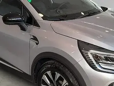 Usata Renault Captur Intens 143 CV (105 kW) 2022 Rosso SUV