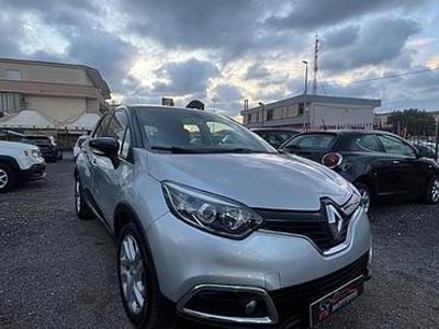 Usata Renault Captur 90 CV (66 kW) 2014 Grigio SUV