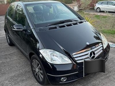 Usata Mercedes A180 Avantgarde 109 CV (80 kW) 2011 Nero Berlina