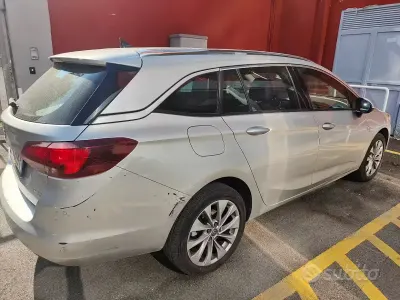 Usata Opel Astra 110 CV (80 kW) 2018 Grigio Station wagon