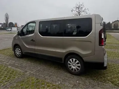 Usata Renault Trafic 120 CV (88 kW) 2019 Bronzo Monovolume