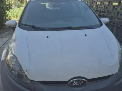 Usata Ford Fiesta 60 CV (44 kW) 2012 Berlina