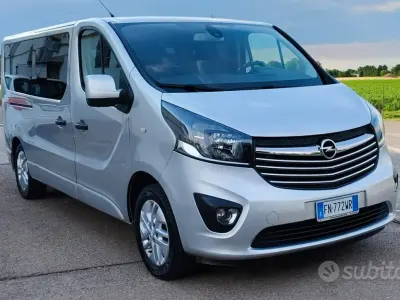 Usata Opel Vivaro S 145 CV (106 kW) 2018 Grigio Monovolume