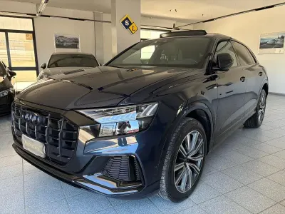 Usata Audi Q8 S-Line 290 CV (213 kW) 2023 Blu SUV