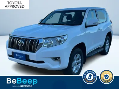 Usata Toyota Land Cruiser Active 204 CV (150 kW) 2021 Bianco pastello Pick-up