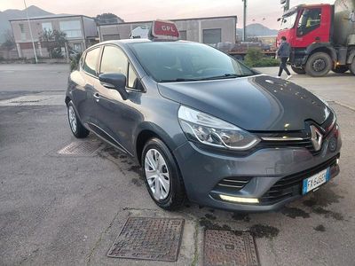 Usata Renault Clio IV Business 89 CV (65 kW) 2019 Grigio Berlina