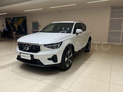 Bianco Usata 2025 Volvo XC40 Core SUV | 35.900 € (Cara)