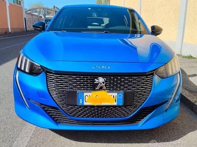Usata Peugeot 208 GT 102 CV (75 kW) 2023 Blu Utilitaria