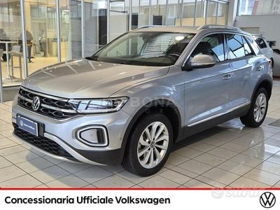 Usata VW T-Roc Style 116 CV (85 kW) 2023 Grigio SUV