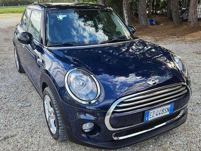 Usata Mini Cooper D 116 CV (85 kW) 2015 Blu/azzurro Utilitaria