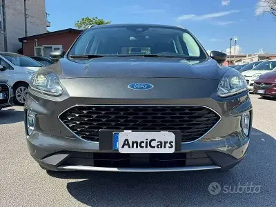 Usata Ford Kuga 120 CV (88 kW) 2020 Grigio SUV