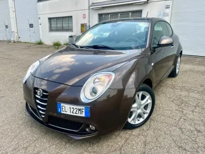 Usata Alfa Romeo MiTo 79 CV (58 kW) 2012 Marrone Utilitaria