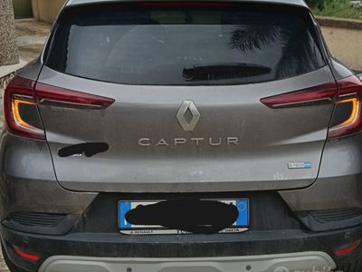 usata Renault Captur ibrida