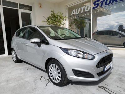 Usata Ford Fiesta 86 CV (63 kW) 2017 Argento metallizzato Utilitaria