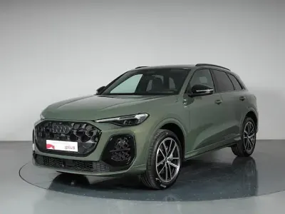 Nuova Audi Q5 Business 204 CV (150 kW) 2025 Verde district metallizzato SUV