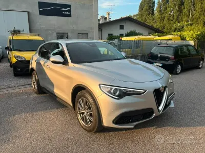 Usata Alfa Romeo Stelvio Tech Edition 190 CV (139 kW) 2020 Bianco SUV