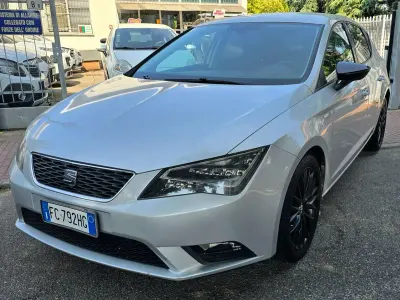 Usata Seat Leon Business 110 CV (80 kW) 2016 Argento Berlina