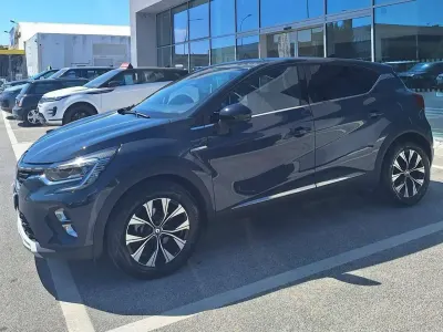 Usata Renault Captur 94 CV (69 kW) 2023 Grigio SUV