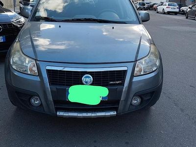 Begagnad Fiat Sedici 120 HK (88 kW) 2008 Grå SUV