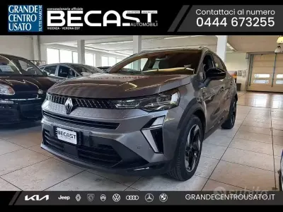 Usata Renault Captur Techno 101 CV (74 kW) 2025 Grigio scuro metallizzato SUV