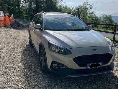 Usata Ford Focus Active 115 CV (84 kW) 2019 Bianco Station wagon