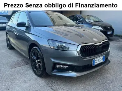 Usata Skoda Fabia Monte Carlo 110 CV (80 kW) 2022 Grigio scuro metallizzato Utilitaria