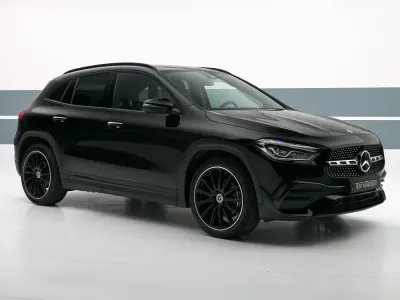 Usata Mercedes GLA200 Premium 150 CV (110 kW) 2022 Nero SUV
